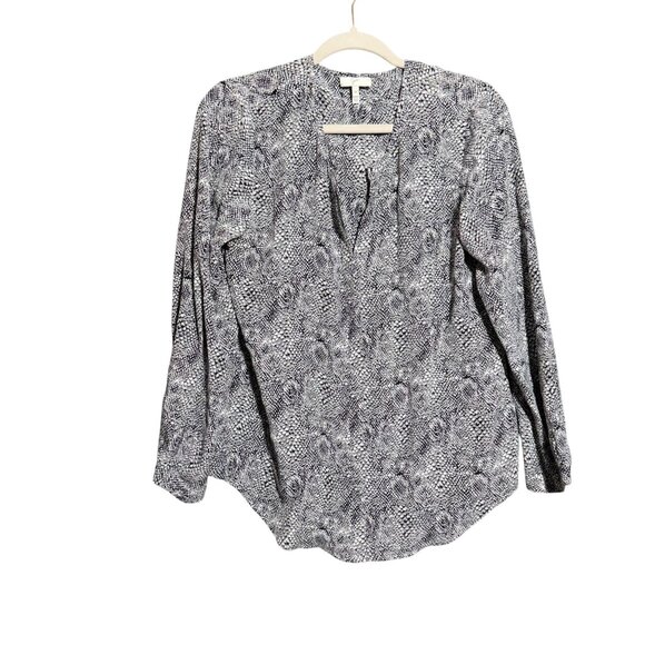 Joie 100% Silk Snakeskin Print Python Blouse Top Women's Medium Gray Black - Picture 2 of 10